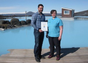 Á myndinni eru Gunnar Atli Fríðuson og Bergþóra Kristjánsdóttir hjá Jarðböðunum.